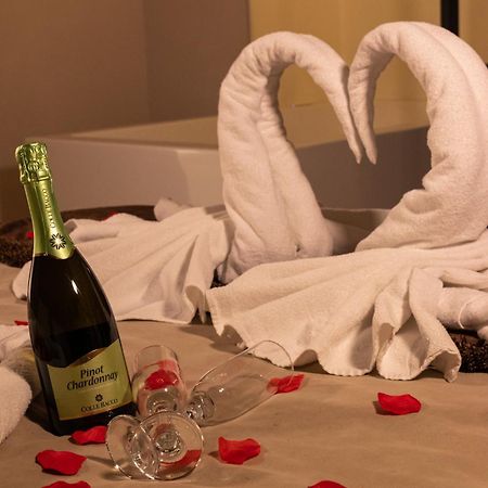 Duomo Luxury Suites Неаполь Экстерьер фото
